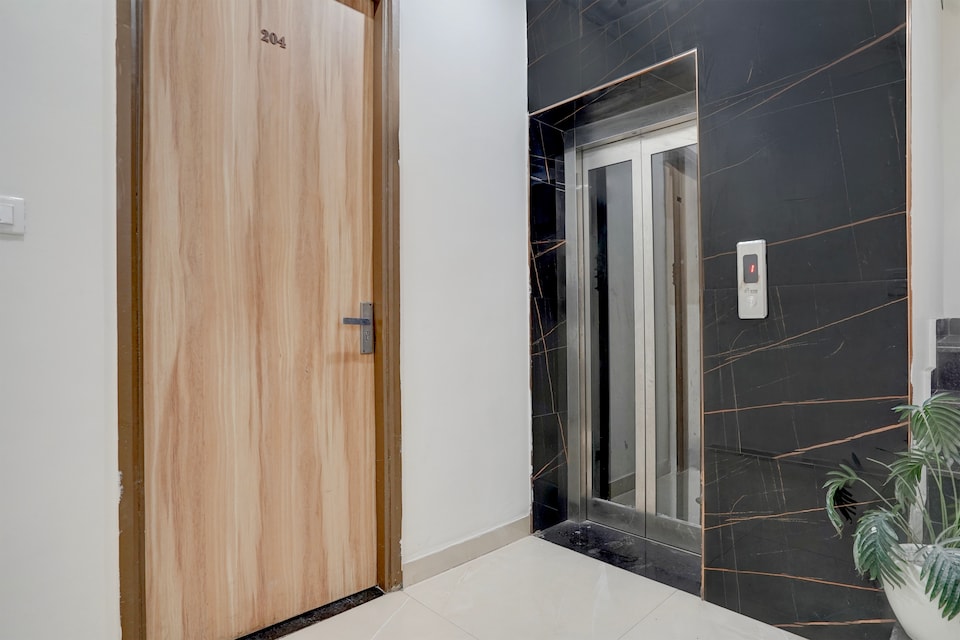 Super Townhouse Ram Talai Crossway Formerly Midway, Golden Temple Road Amritsar, Amritsar