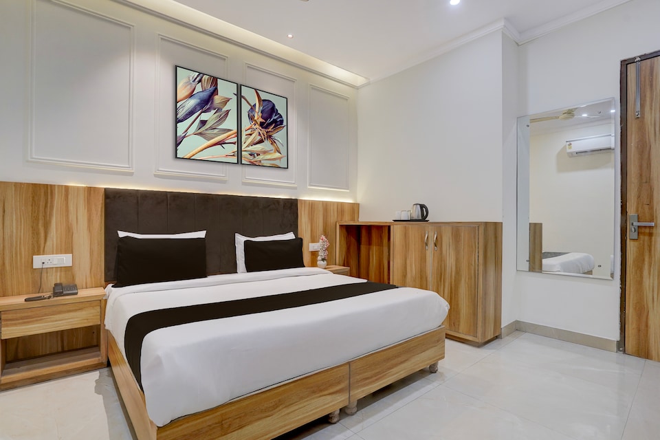 Townhouse Ram Talai Crossway Formerly Midway, Golden Temple Road Amritsar, Amritsar