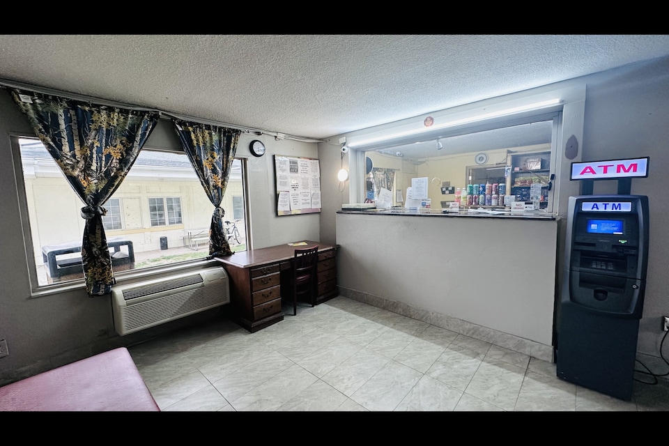 Hallmark Inn By OYO Fort Wayne, Fort Wayne IN, Fort Wayne IN