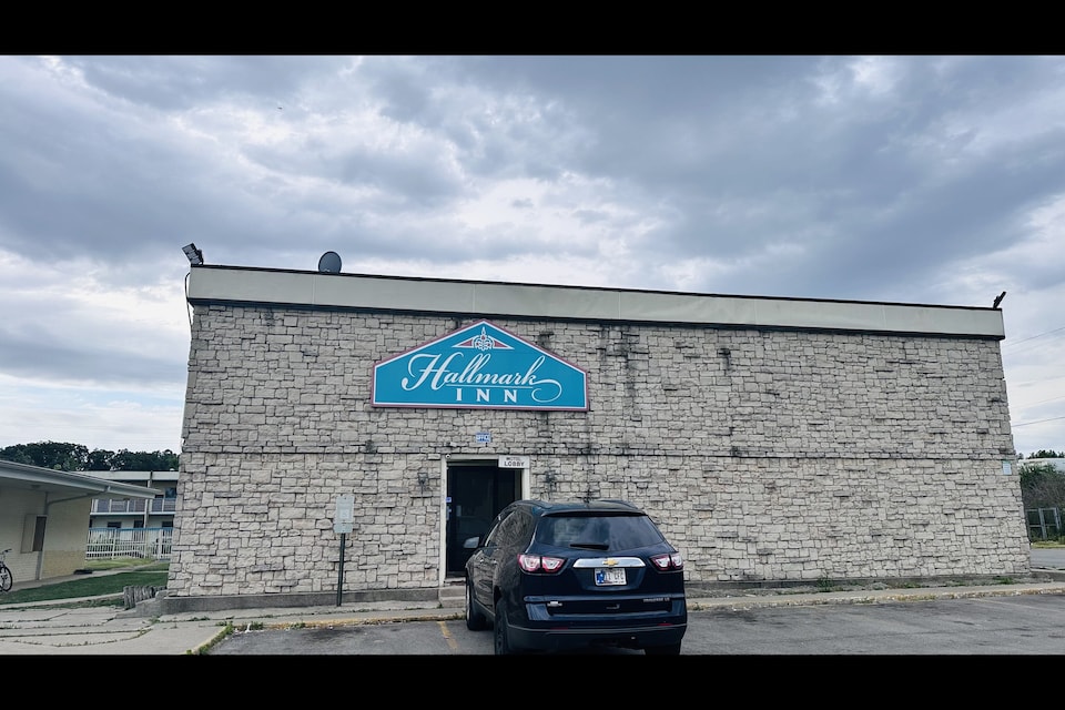 Hallmark Inn By OYO Fort Wayne, Fort Wayne IN, Fort Wayne IN