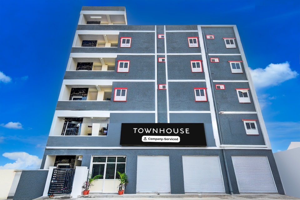 Super Townhouse Nallagandla Lingampally, Kukatpally, Hyderabad