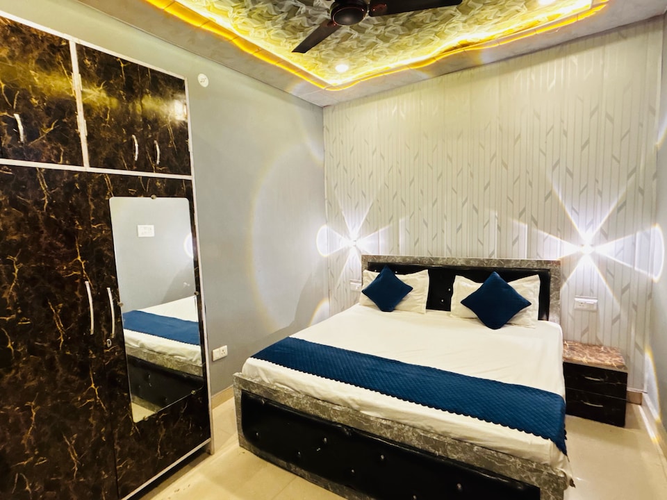 Hotel O by OYO Suryavanshi Palace, Ayodhya, Ayodhya