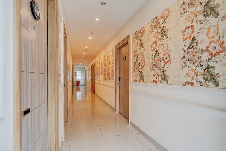 Super Townhouse Oak Rajpur Road Dehradun, Rajpur Road Dehradun, Dehradun