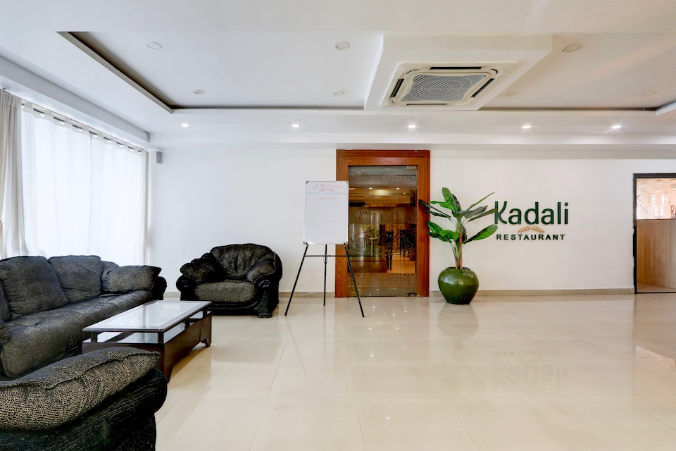 Hotel O Vaishnavi Grand, Nakkalagutta Hanamkonda Warangal, Warangal