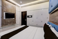 Super Collection O Chidambaram Stadium Formerly Hotel Admire Suit