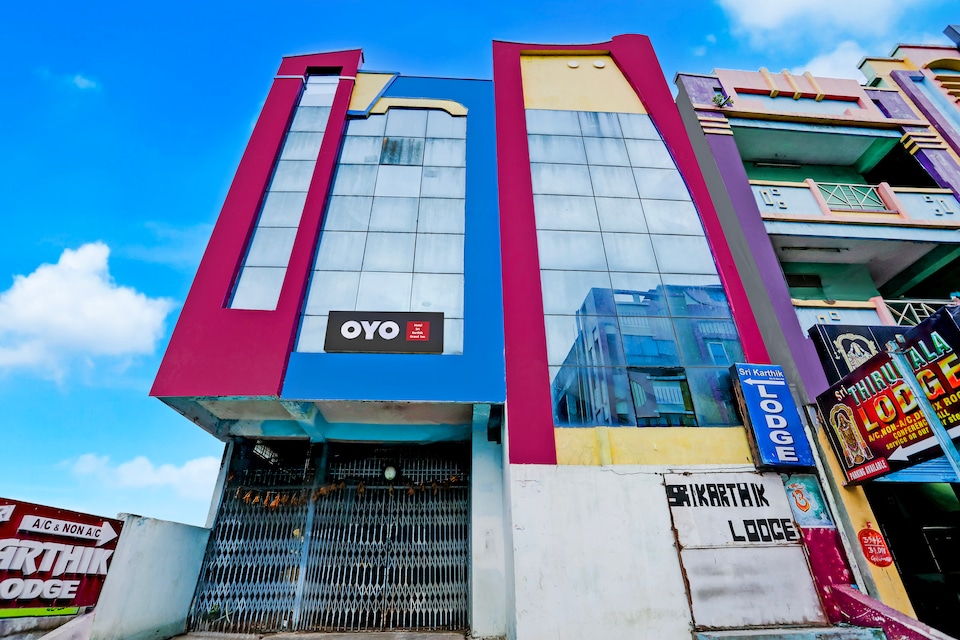 SPOT ON SRI KARTHIK GRAND INN, Nakkalagutta Hanamkonda Warangal, Warangal