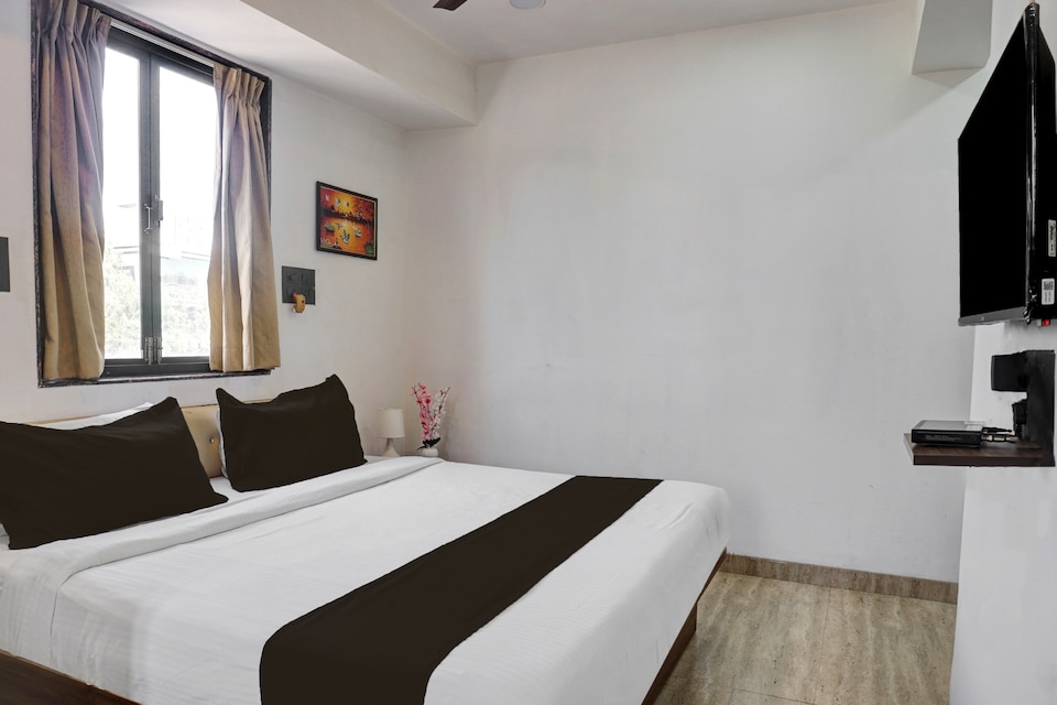 Collection O  Atithi Regency, Baner Pune, Pune