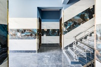 Super Townhouse Hitech City Near Yashoda Hospital