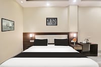Super Townhouse Kankarbagh Formerly Kunwar Alcajars