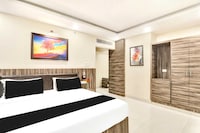 Super Townhouse Kankarbagh Formerly Kunwar Alcajars