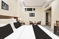 Super Townhouse Kankarbagh Formerly Kunwar Alcajars