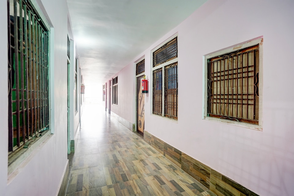 Hotel O Diomand galaxy hotel, Kanpur Railway Station, Kanpur