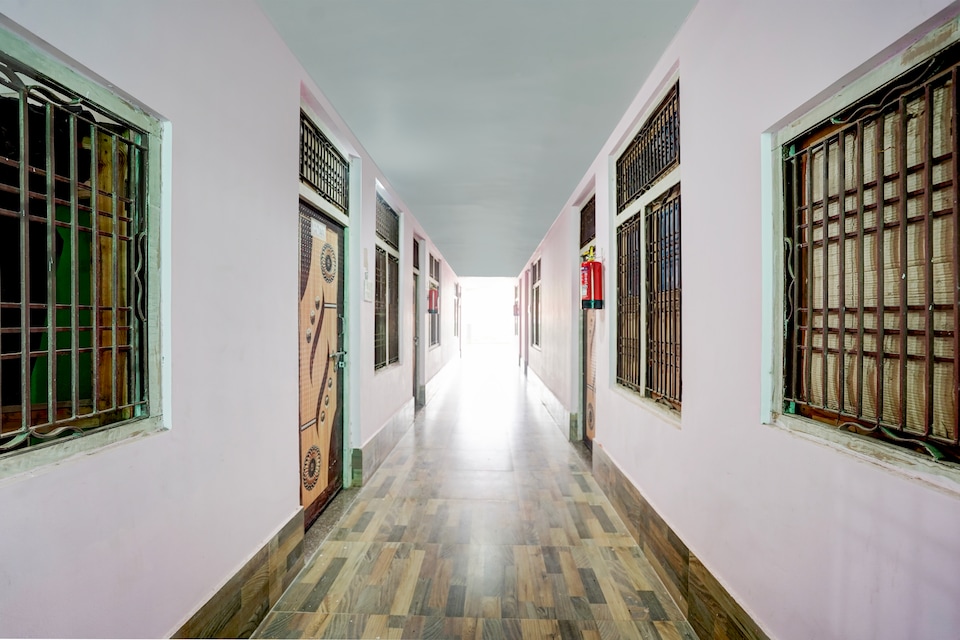 Hotel O Diomand galaxy hotel, Kanpur Railway Station, Kanpur