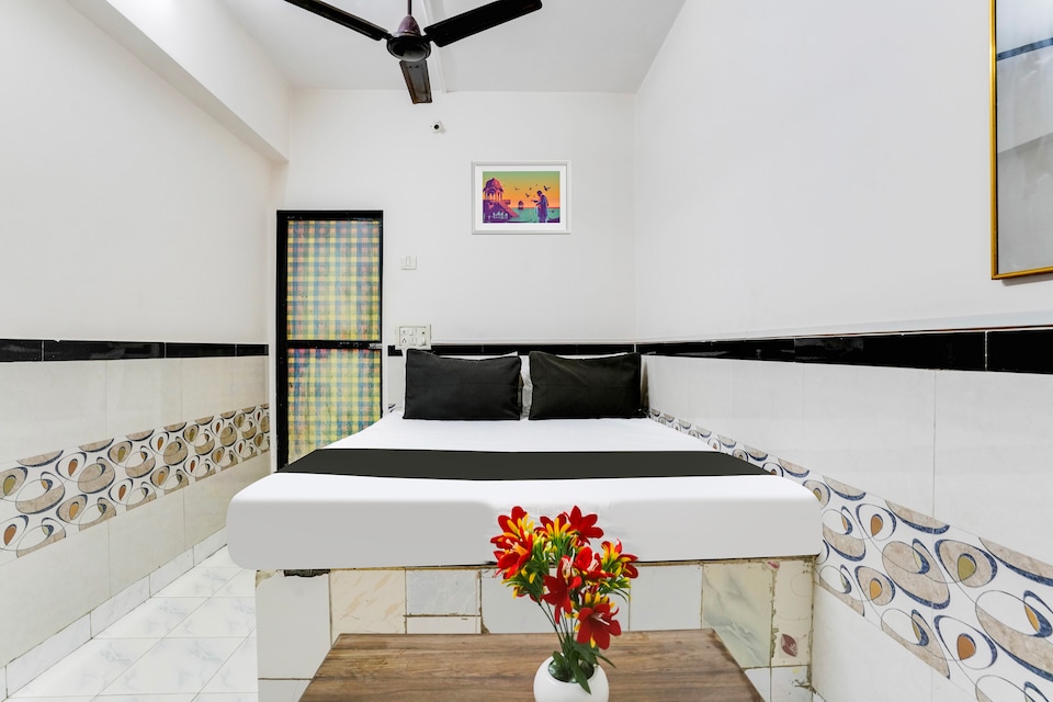 Hotel O Ashray Lodging & Boarding, Mumbai Borivali-Dahisar-Mira Road, Mumbai