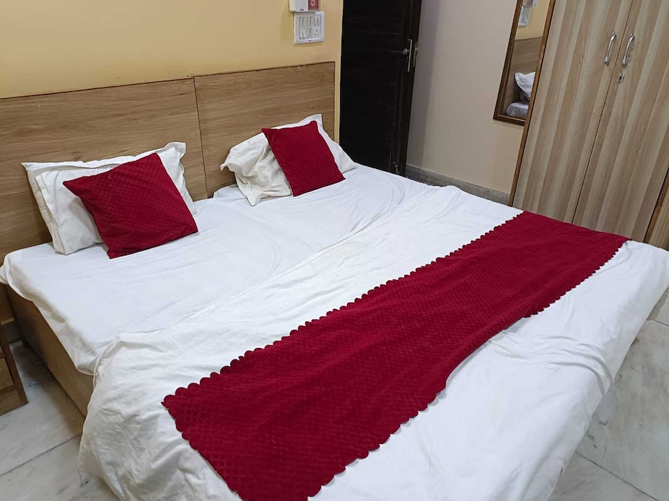 OYO 826955 HOTEL OSHAN RESIDENCY, Rohini Delhi, Delhi