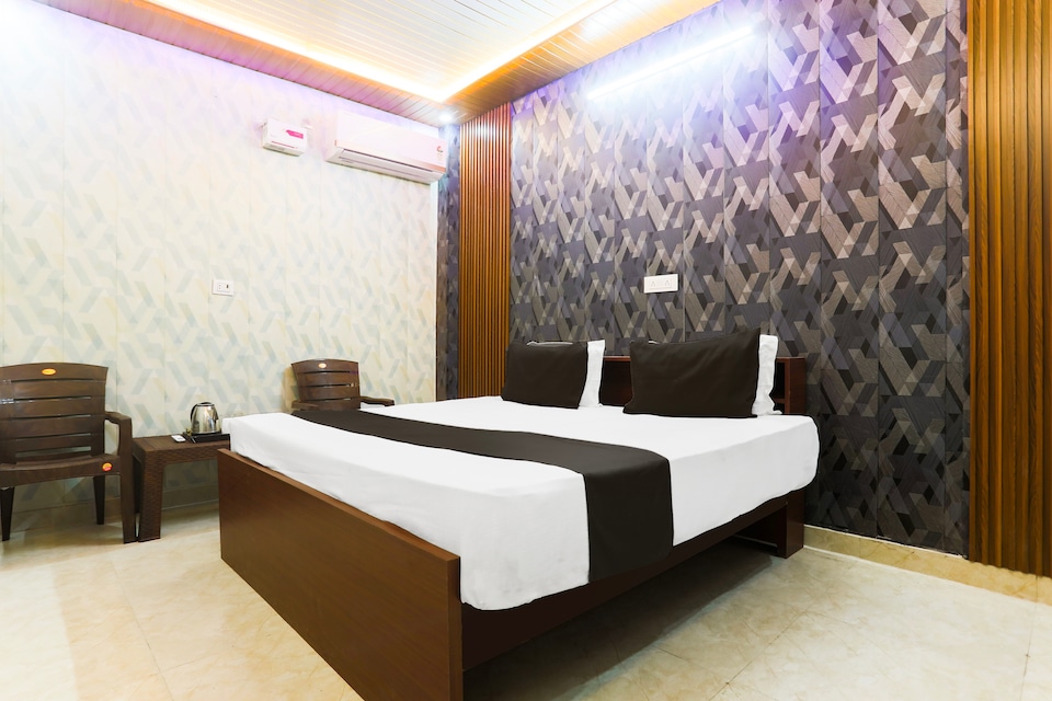 Hotel O CRYSTAL WAVE WATER PARK, Aligarh, Aligarh