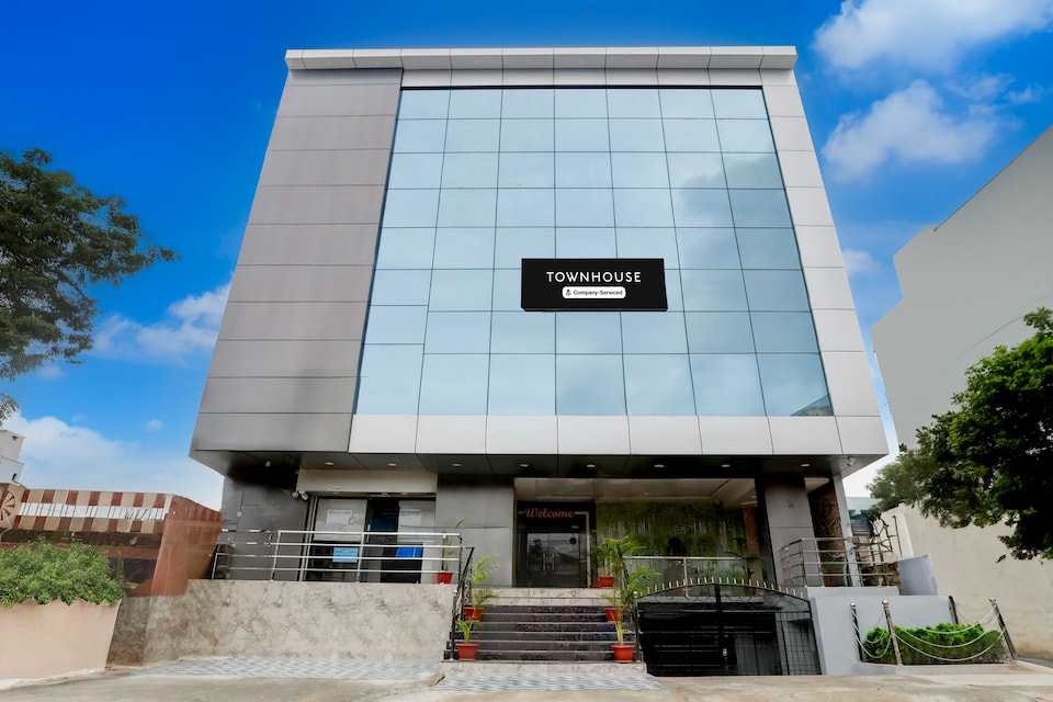 Super Townhouse Khammam Formerly Bluemoon, Khammam Khammam, Khammam