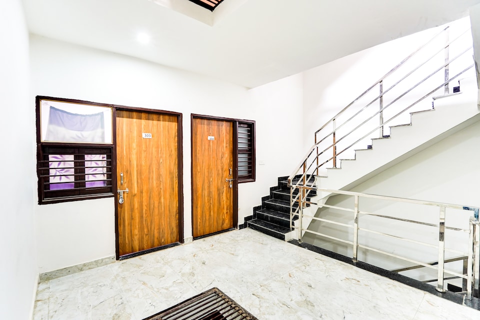 Hotel O STAY 97 RESIDENCY, Old Gurgaon, Gurgaon