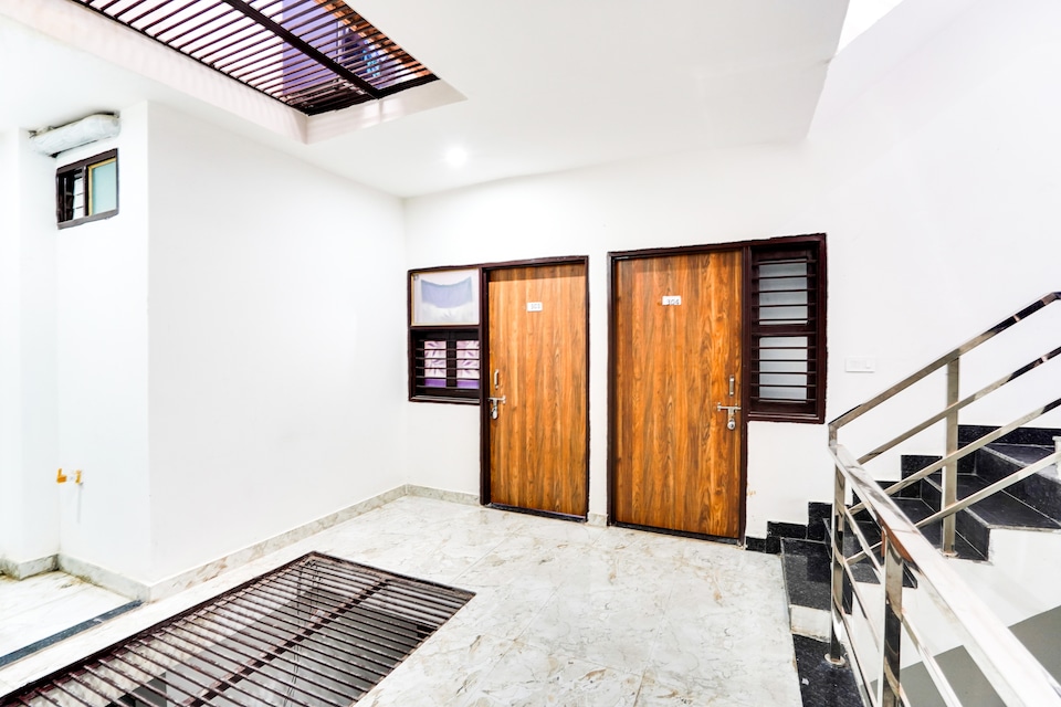 Hotel O STAY 97 RESIDENCY, Old Gurgaon, Gurgaon