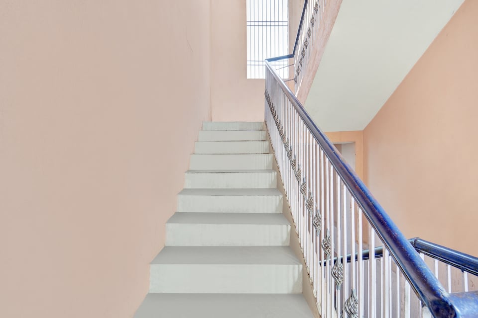 Hotel O Raunak Food Plaza Family Restaurant & Rooms, Patna, Patna