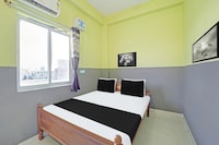 Hotel O Raunak Food Plaza Family Restaurant & Rooms