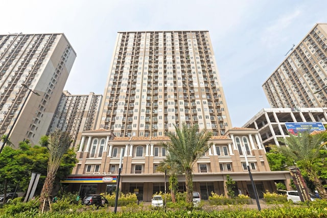 OYO 94080 Apartemen Podomoro Golf View Palito Rooms