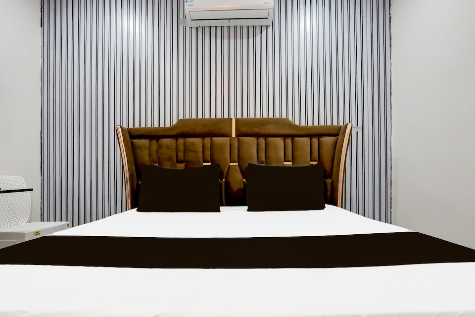 Hotel O Athiti Palace, Faridabad, Faridabad