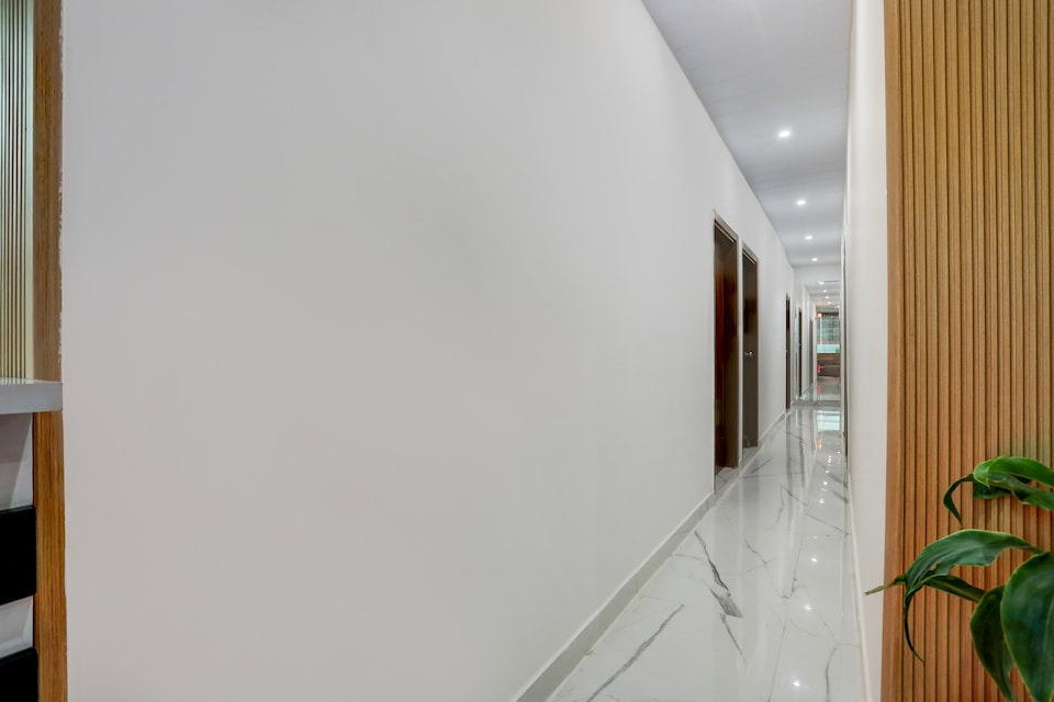 Hotel O Athiti Palace, Faridabad, Faridabad