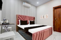 Hotel O Athiti Palace