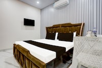 Hotel O Athiti Palace