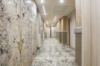 Super Townhouse Oak Hisar