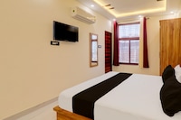 Hotel O Manyam Palace