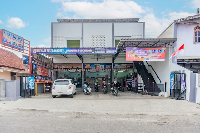 Hotel O Penginapan Kertajaya Syariah