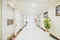 Townhouse Oak PTC Indore Junction