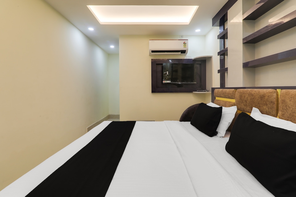 Super Hotel O Pragati Guest house , Golghar, Gorakhpur
