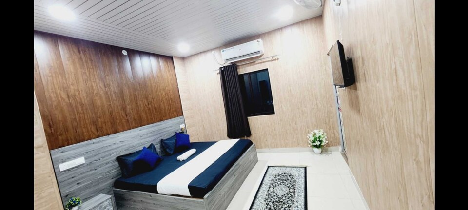 OYO 827120 Paradise Guest House, Dhanaura, Dhanaura