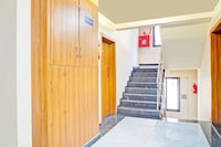 Super Townhouse Amanora Park Town Formerly Samrat Inn