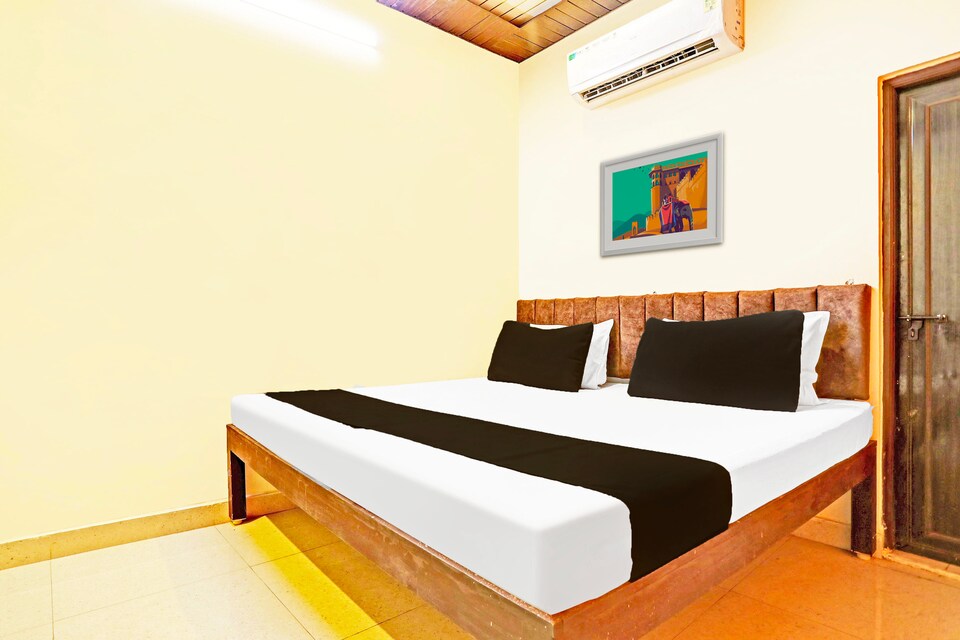 OYO 827179 Shree Chandra Moliswar Atithi Grih, Cantonment, Varanasi