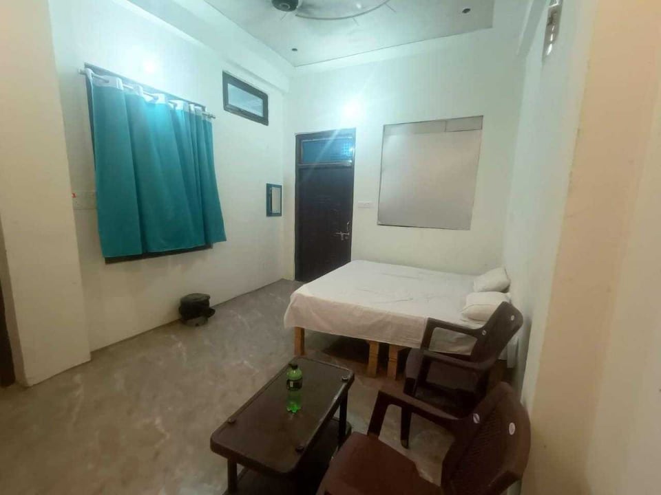 SPOT ON Parth In, Akbarpur, Akbarpur