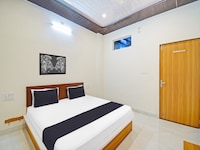 Hotel O Gokul Palace