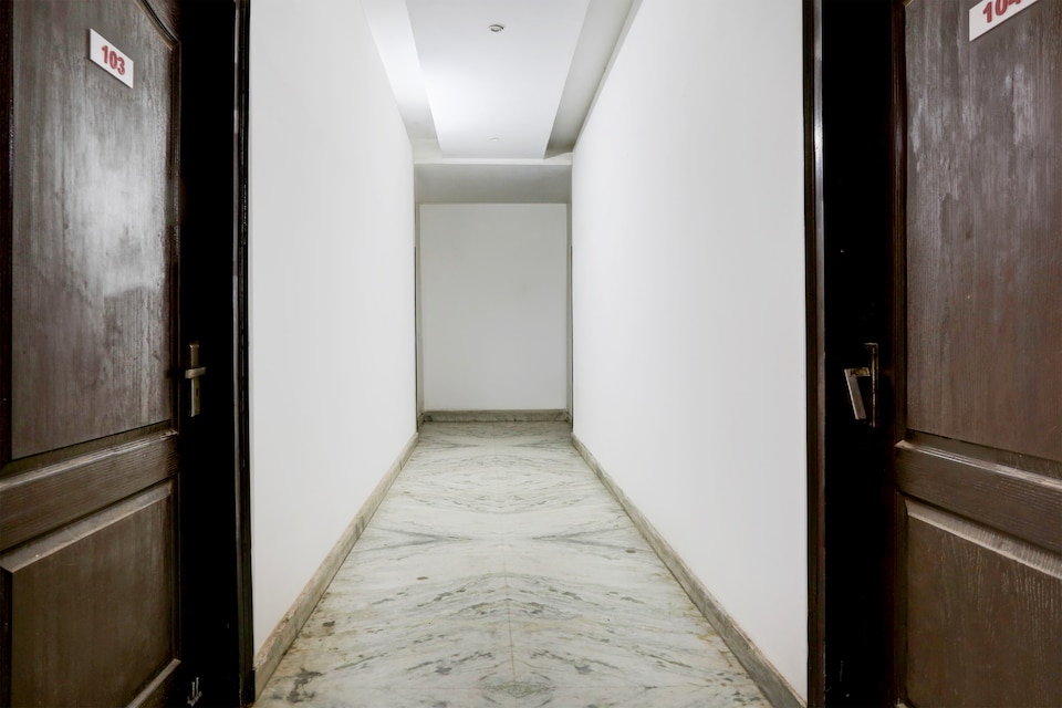 Hotel O Rivash Hotel, Cyber City, Gurgaon