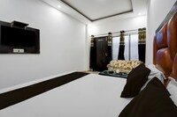 Super Hotel O Dariyapur Near Railway Crossing