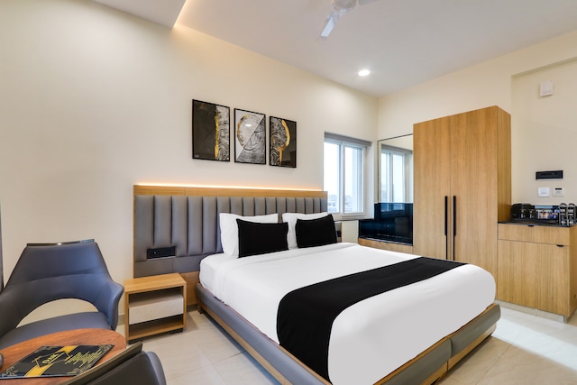 Townhouse OAK INDIGO BUSINESS HOTELS