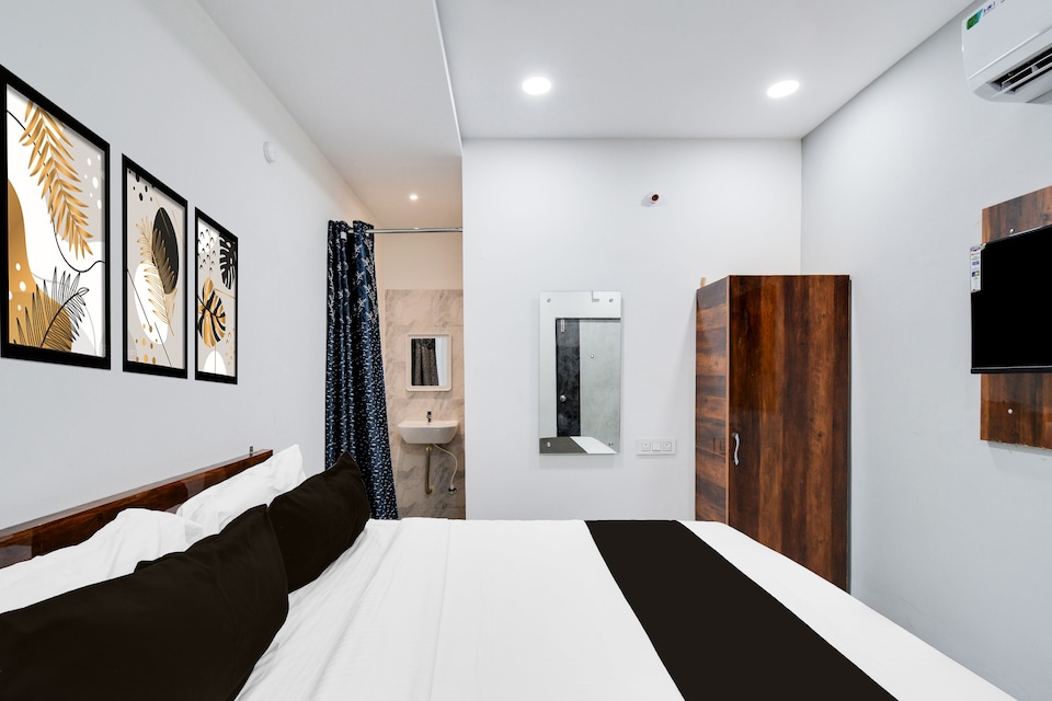 Super Collection O Kachiguda Bus Terminal Hyderabad, Abids-Nampally, Hyderabad