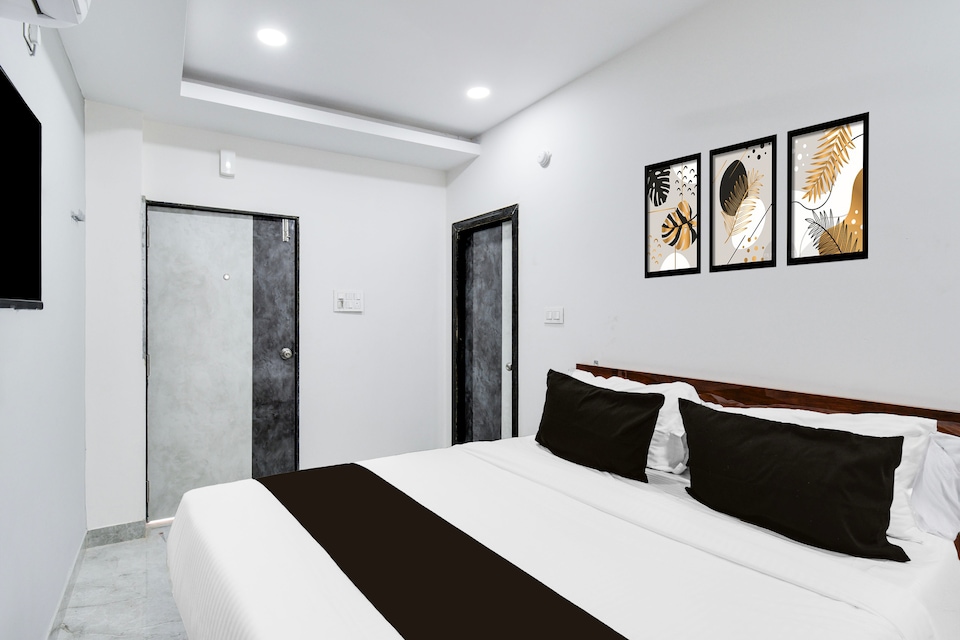 Super Collection O Kachiguda Bus Terminal Hyderabad, Abids-Nampally, Hyderabad