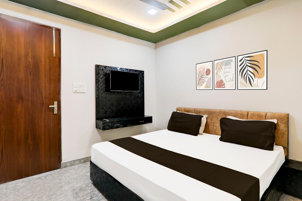 Hotel O M&M GROUP OF HOTELS, Govind Nagar Kanpur, Kanpur