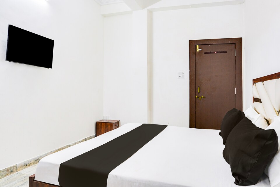 Hotel O Aayansh Palace, MP Nagar Bhopal, Bhopal