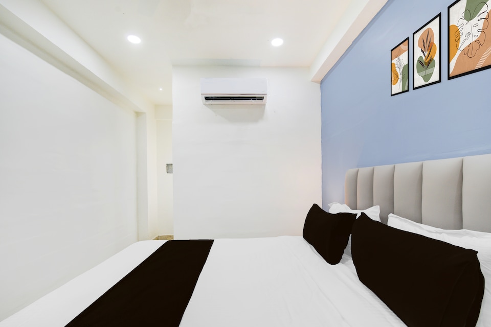 Super Townhouse Oak Nagole Metro Station Formerly  Saka Arcade, Uppal - Ghatkesar, Hyderabad