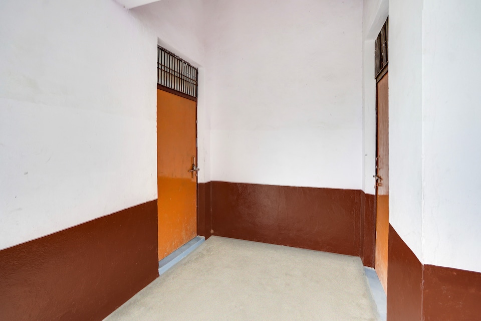 OYO 827508 Siddhi Vinayak Farms, Hathras, Hathras