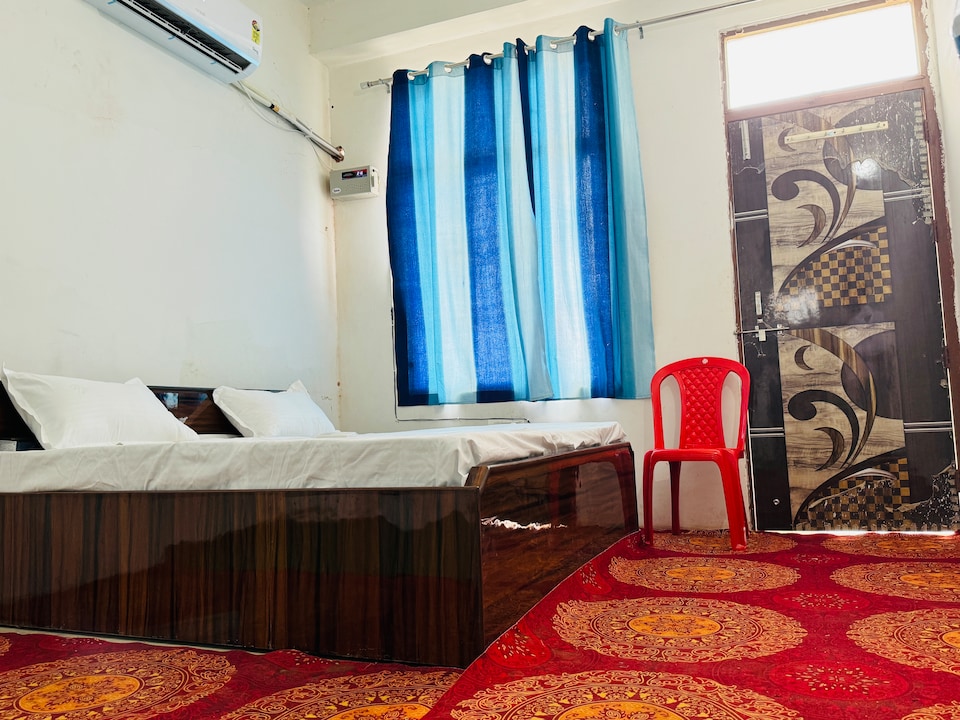 SPOT ON Krishna Hotel And Party Lawn, IIT Kanpur, Kanpur